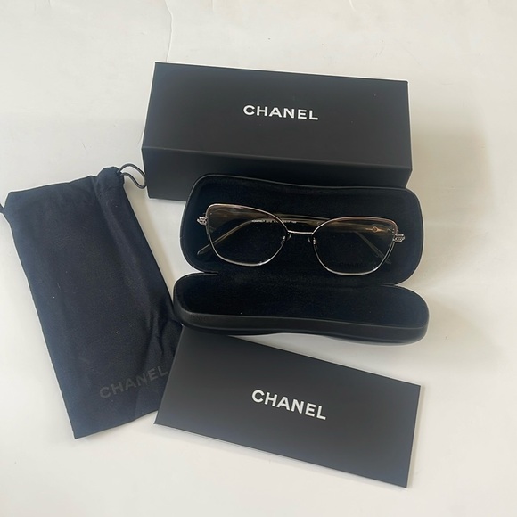 🆕 CHANEL Eyeglasses - Picture 1 of 11